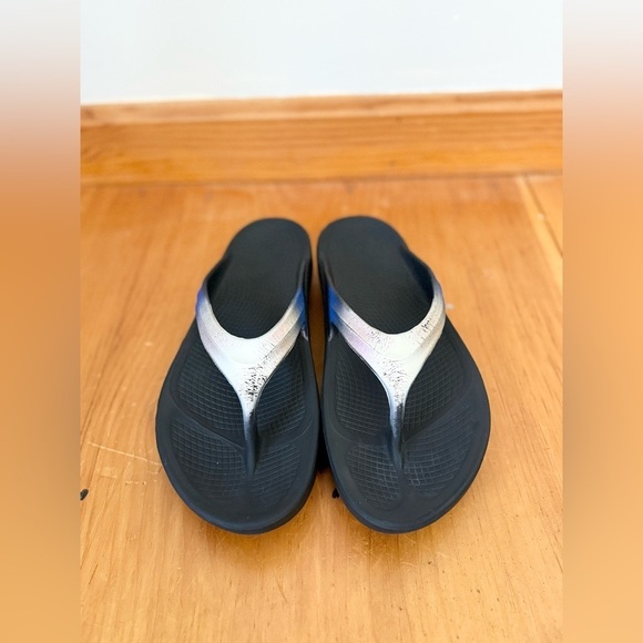 OOFOS Women's OOlala Slide Sandals | Size 10 (EU 41) - Picture 3 of 8